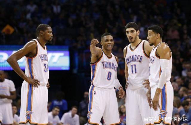 足球报：亚泰本赛季主要问题是资金不足，开局赛程也埋下伏笔（足球报：资金短缺成亚泰今季最大难题，开局赛程早埋隐患）