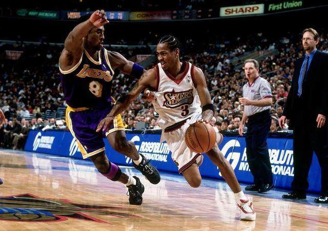 成都蓉城新掌门人徐正源续约并推动三名球员签约，球队迅速崛起，有望争冠。（成都蓉城续约主帅徐正源并签下三将，球队迅速崛起剑指冠军）