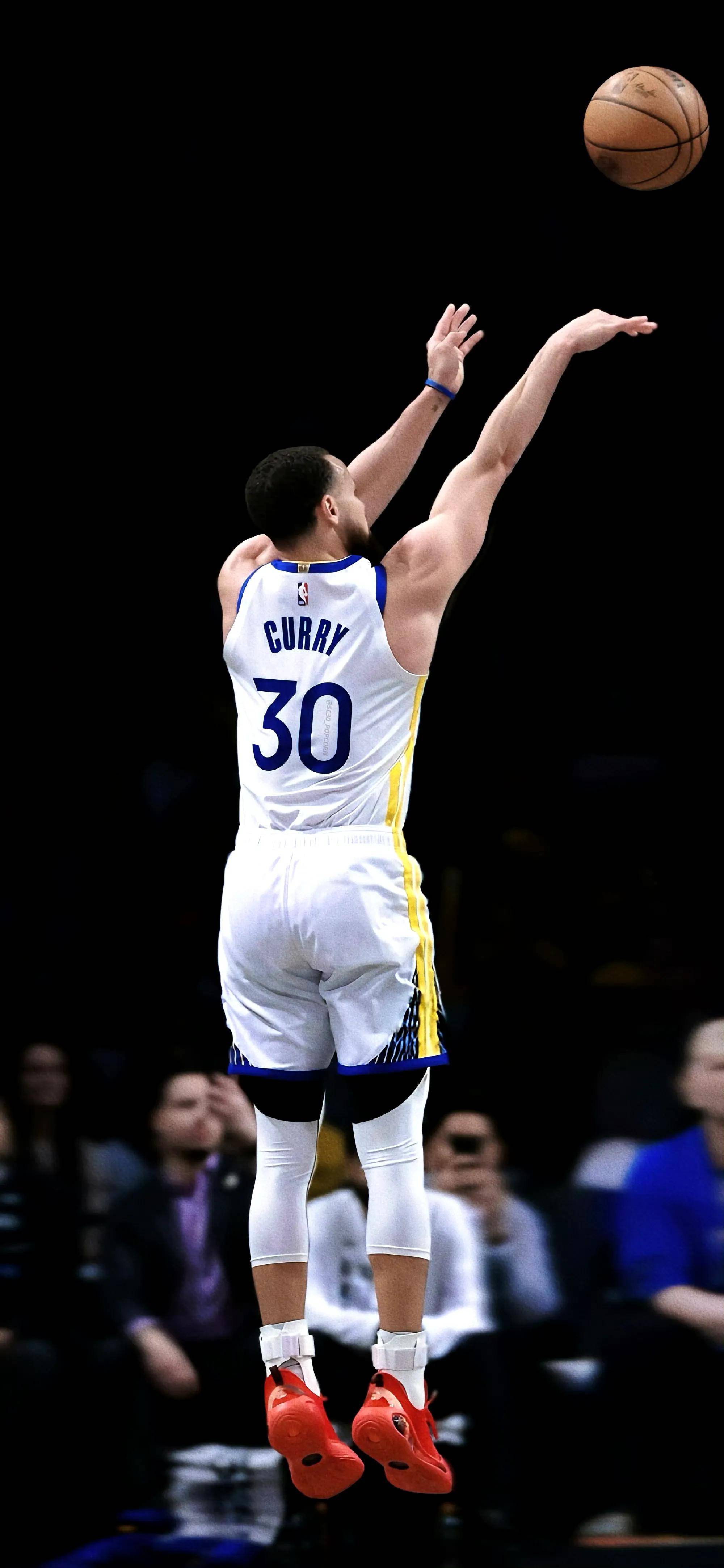 萨拉赫骂街利物浦，曼联传奇鲁尼表示，他和穆帅的处理方式更好（萨拉赫怒斥利物浦，曼联名宿鲁尼称他与穆里尼奥的处置更胜一筹）