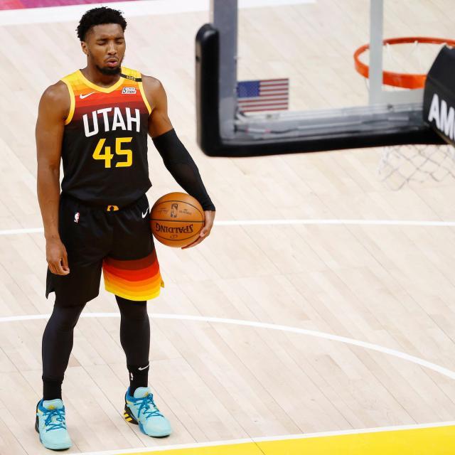 韩鹏：全力以赴完成俱乐部1500分和瓦科夺金靴的目标（韩鹏：为俱乐部1500分与瓦科金靴拼尽全力）