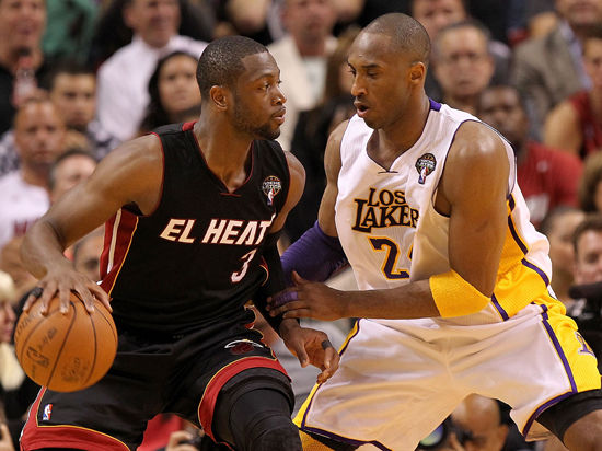 英超：利物浦4-0大胜埃弗顿（英超：利物浦4球零封埃弗顿）