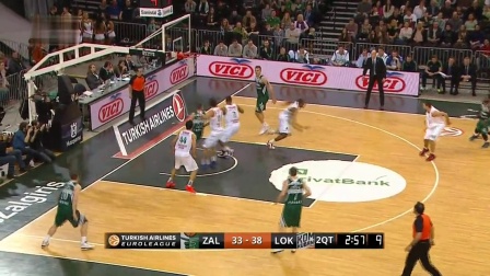 曾引起争议，西安国际足球中心草坪已重新铺设，明年3月达标（曾引争议的西安国际足球中心草坪已重铺，预计明年3月达标）